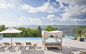 hotel jakobsberg boppard rooftop pool 02