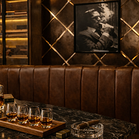 Signature Arrangement (2)